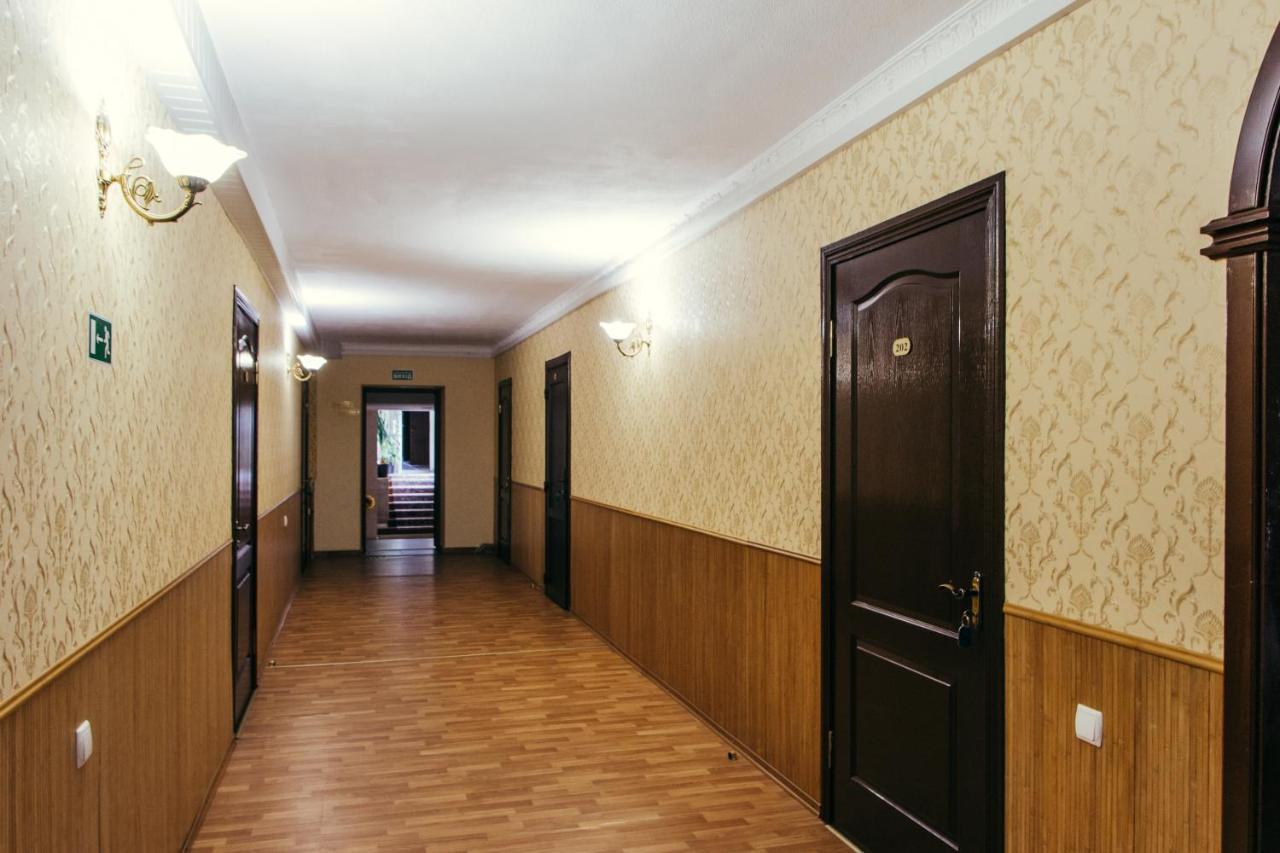 Гостинний Двір "Марія" Hotel Kropyvnytskyi Exterior photo